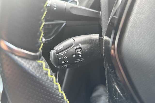 Peugeot E-2008 115kW GT 54kWh 5dr Auto
