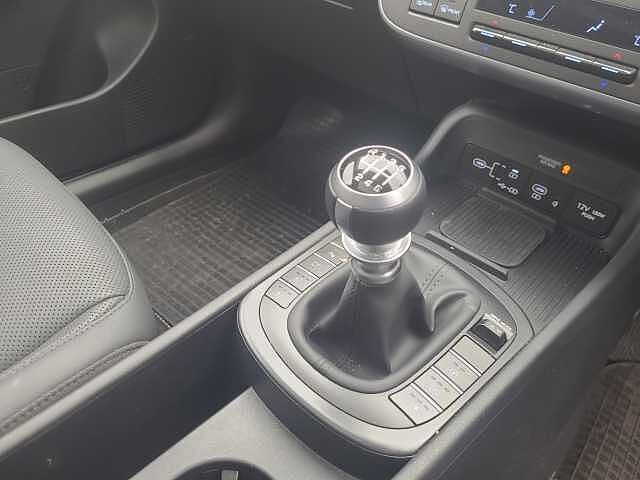 Hyundai KONA 1.0 T-GDi (120ps) Ultimate Silver