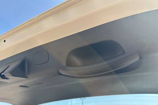 Hyundai KONA 115kW Advance 48kWh 5dr Auto
