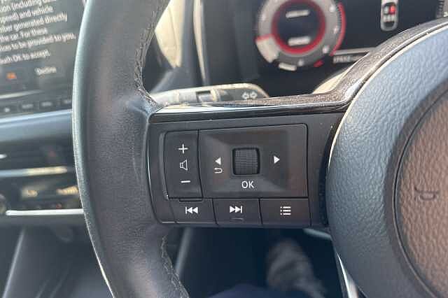 Nissan Qashqai 1.3 DiG-T MH N-Connecta 5dr