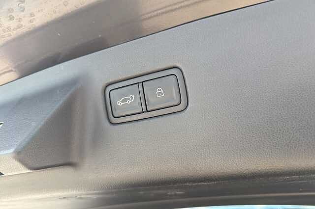 Hyundai SANTA FE 1.6 TGDi Plug-in Hybrid Ultimate 5dr 4WD Auto