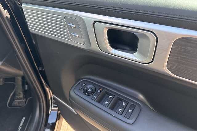 Hyundai SANTA FE 1.6 TGDi Plug-in Hybrid Ultimate 5dr 4WD Auto