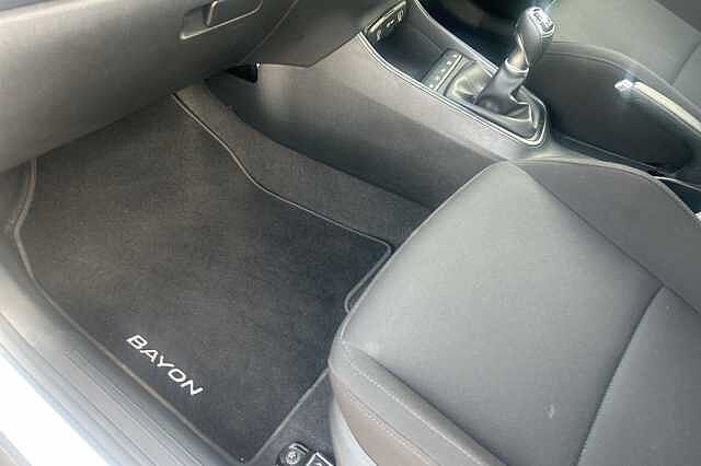 Hyundai BAYON 1.0 TGDi Premium 5dr White