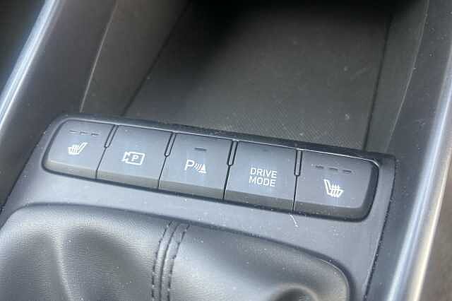Hyundai BAYON 1.0 TGDi Premium 5dr White