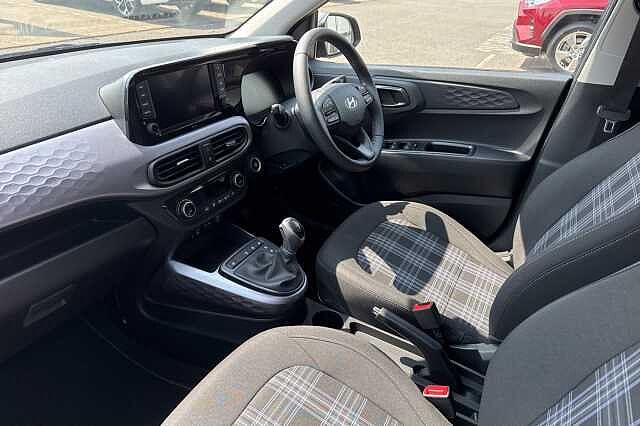 Hyundai i10 1.0 [63] Premium 5dr Auto [Nav]