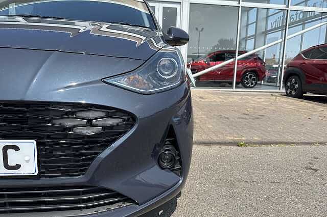 Hyundai i10 1.0 [63] Premium 5dr Auto [Nav]