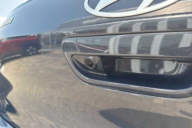 Hyundai i10 1.0 [63] Premium 5dr Auto [Nav]