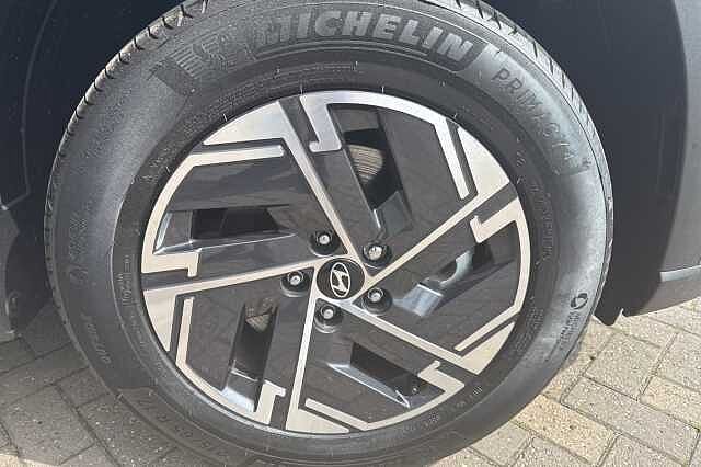 Hyundai TUCSON 1.6T Advance 5dr