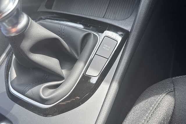 Hyundai TUCSON 1.6T Advance 5dr