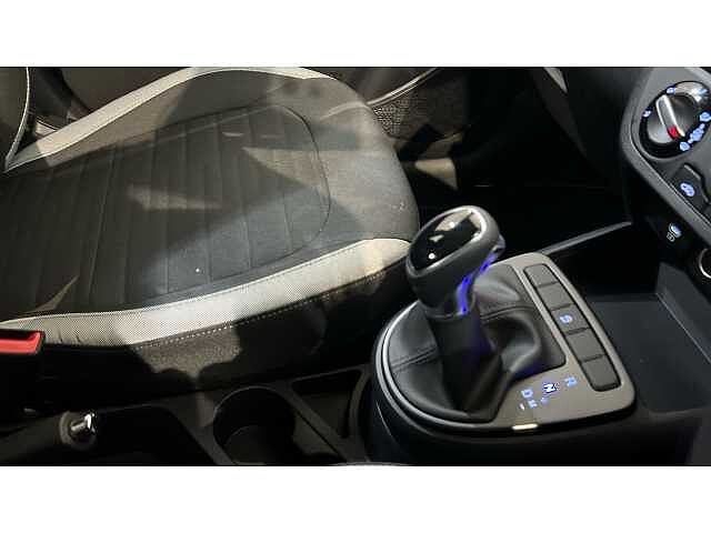 Hyundai I10 i10 5Dr HAT 1.0 MPi 63ps Advance NAV AU Phantom Black
