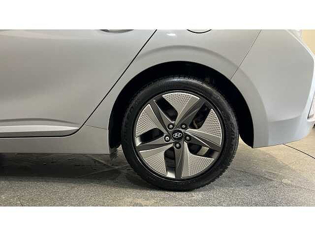 Hyundai IONIQ IONIQ 1.6 GDi Hybrid Premium SE 5dr DCT SILVER