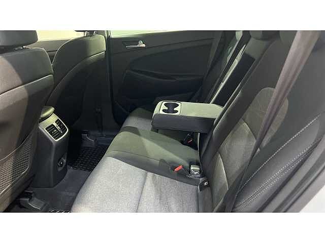 Hyundai TUCSON TUCSON 1.6 GDi SE Nav 5dr 2WD White