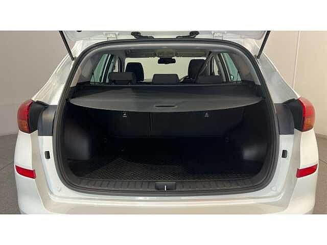 Hyundai TUCSON TUCSON 1.6 GDi SE Nav 5dr 2WD White