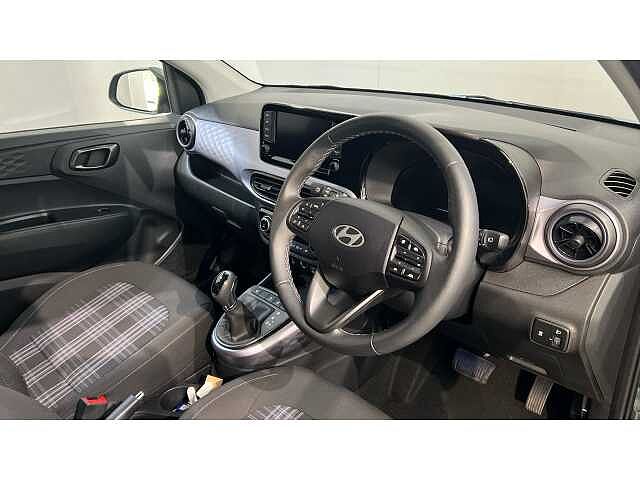 Hyundai i10 I10 1.2 [79] Premium 5dr Auto [Nav]