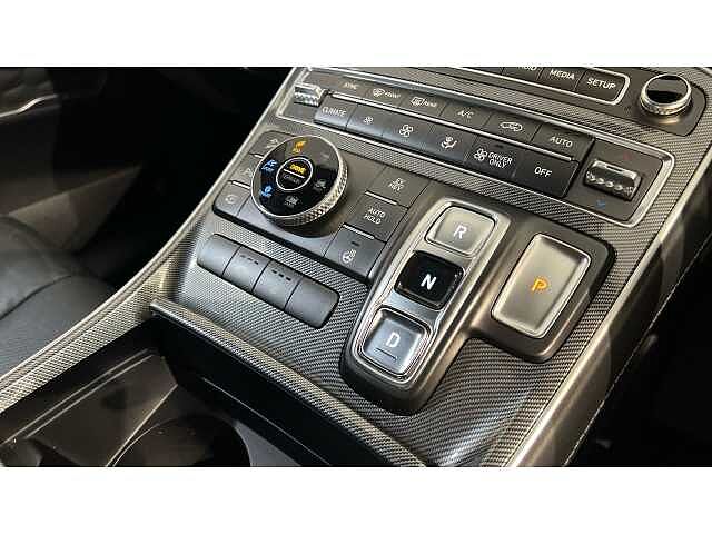 Hyundai Santa Fe SANTA FE 1.6 TGDi Plug-in Hybrid Premium 5dr 4WD Auto
