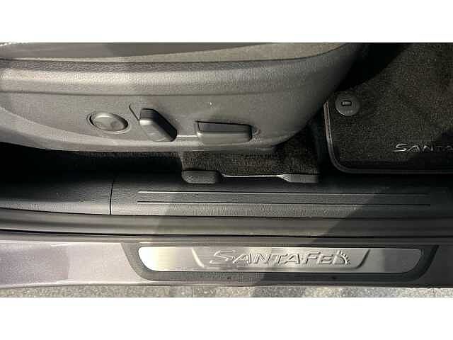 Hyundai Santa Fe SANTA FE 1.6 TGDi Plug-in Hybrid Premium 5dr 4WD Auto