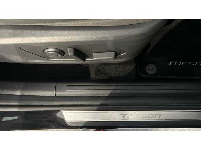 Hyundai TUCSON TUCSON 1.6 TGDi Plug-in Hybrid Ultimate 5dr 4WD Auto Phantom Black