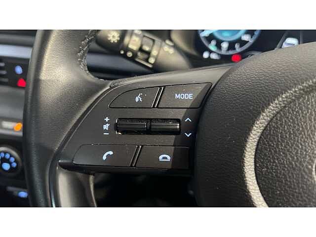 Hyundai I20 I20 1.0T GDi 48V MHD SE Connect 5dr DCT Brass
