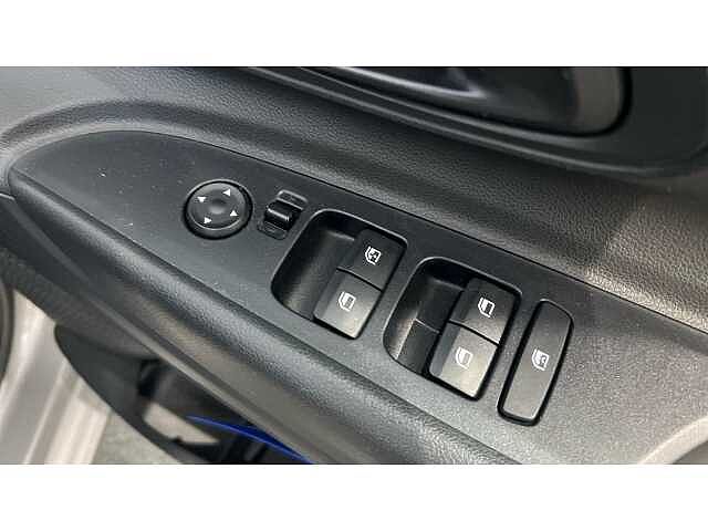 Hyundai I20 I20 1.0T GDi 48V MHD SE Connect 5dr DCT Brass
