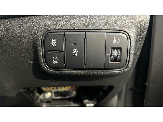 Hyundai I20 I20 1.0T GDi 48V MHD SE Connect 5dr DCT Brass