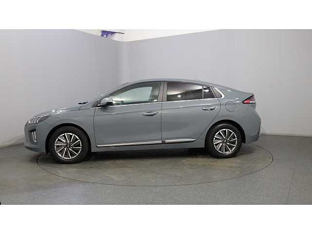 Hyundai Ioniq Ioniq HAT 38.3 kWh Electric Premium SE