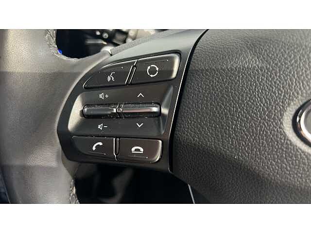 Hyundai Ioniq Ioniq HAT 38.3 kWh Electric Premium SE