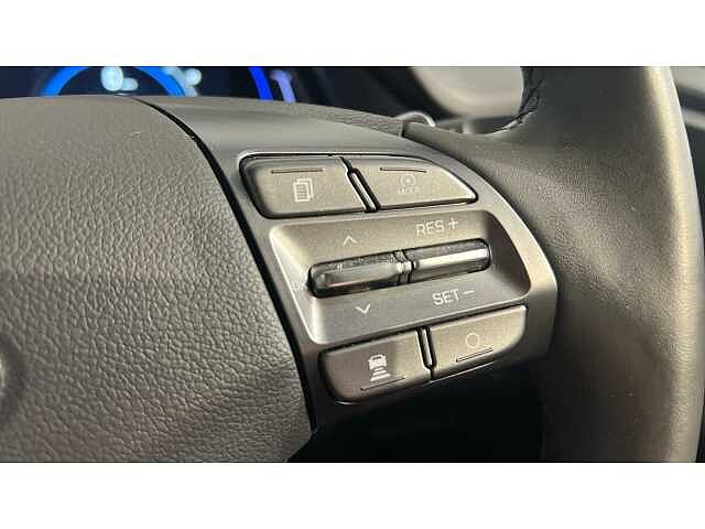 Hyundai Ioniq Ioniq HAT 38.3 kWh Electric Premium SE