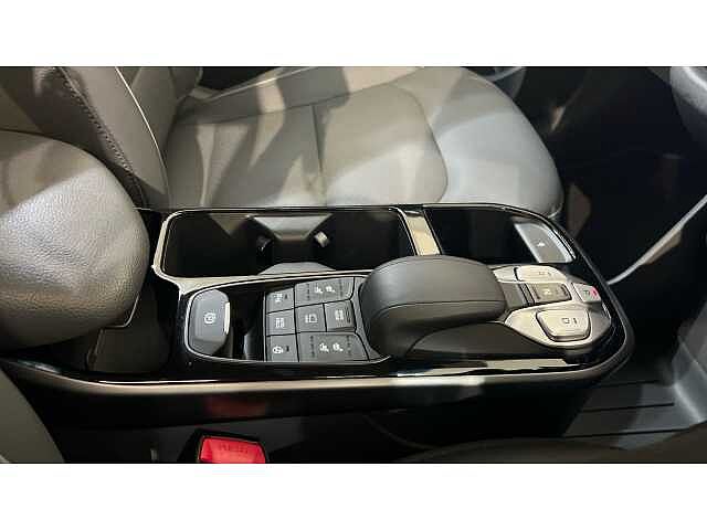 Hyundai Ioniq Ioniq HAT 38.3 kWh Electric Premium SE
