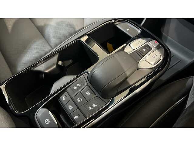 Hyundai Ioniq Ioniq HAT 38.3 kWh Electric Premium SE