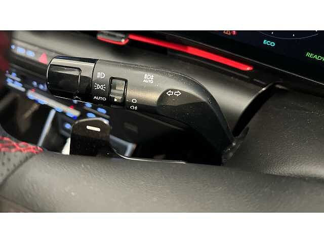 Hyundai KONA KONA 1.6 Hybrid 138 N Line S 5dr DCT White