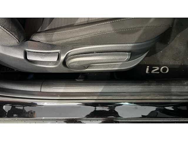 Hyundai I20 I20 1.0T GDi 48V MHD SE Connect 5dr DCT BLACK