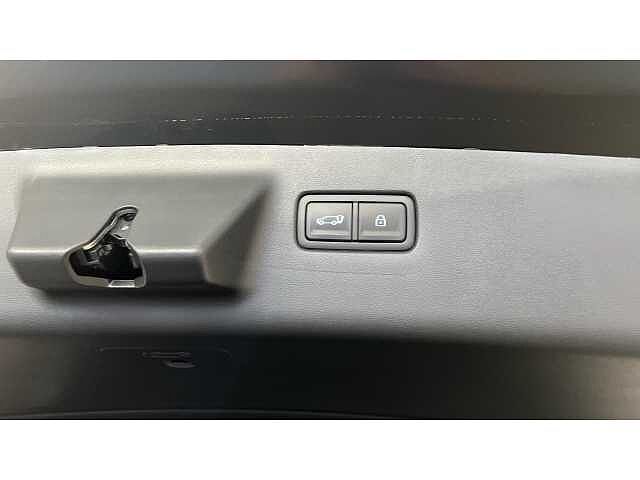 Hyundai SANTA FE SANTA FE 1.6 TGDi 239 Hybrid Calligraphy 5dr 4WD Auto Abyss Black