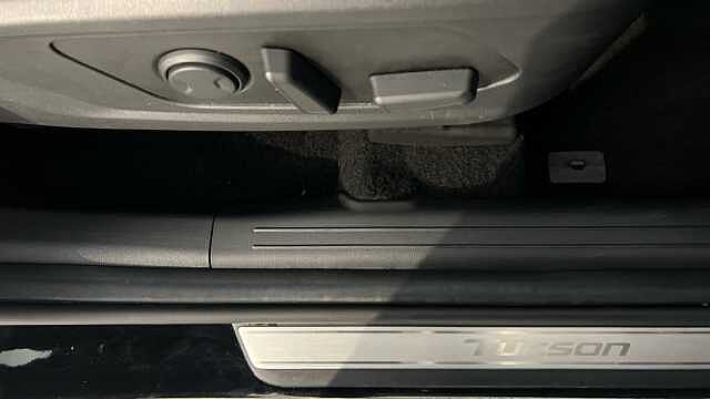 Hyundai TUCSON TUCSON 1.6T Plug-in Hybrid N Line S 5dr Auto Abyss Black Prl