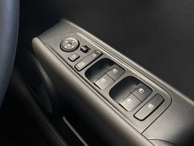 Hyundai INSTER Long Range 49kWh 02 Auto 5dr