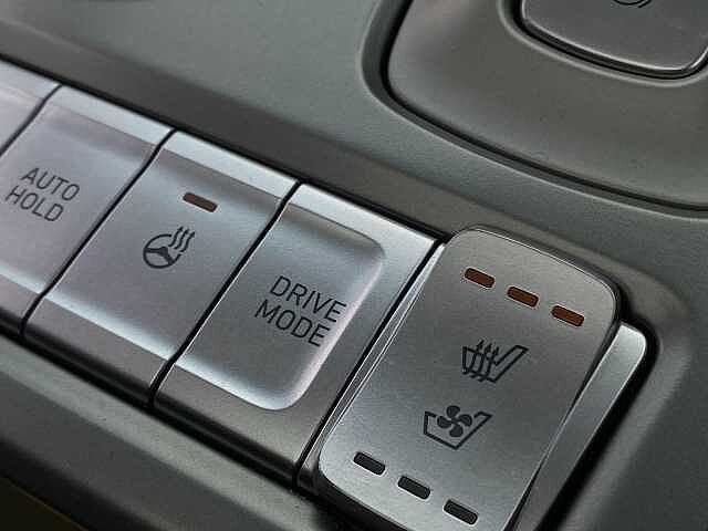 Hyundai KONA Electric 64kWh Ultimate Auto 5dr (10.5kW Charger)