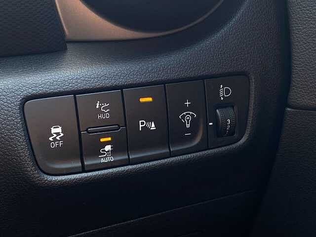 Hyundai KONA Electric 64kWh Ultimate Auto 5dr (10.5kW Charger)