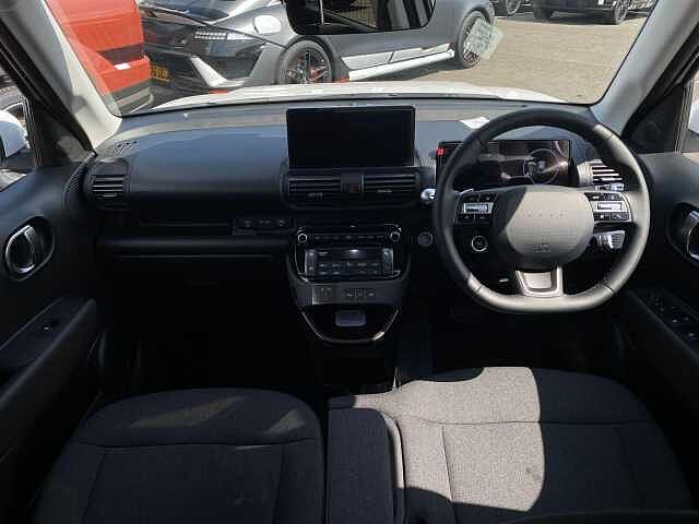 Hyundai INSTER INSTER 02