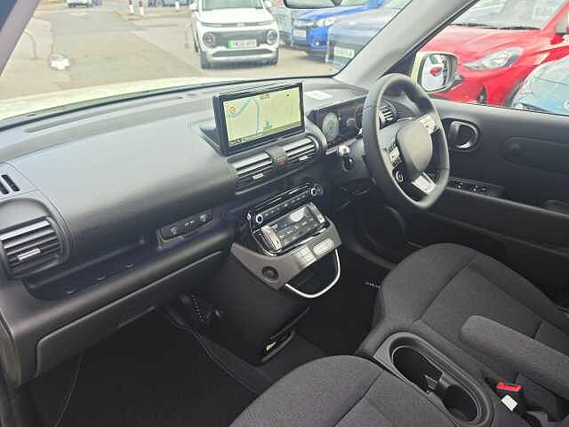 Hyundai INSTER 85kW 02 49kWh 5dr Auto Beige