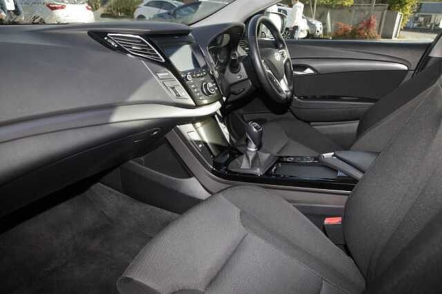 Hyundai I40 TOURER i40 1.7 CRDi SE Nav Blue Drive (141ps) Tourer Silver