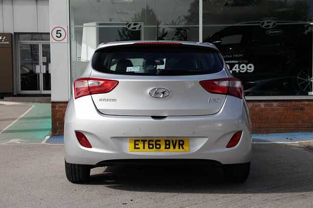 Hyundai i30 1.6 CRDi SE Blue Drive (110 PS) 5 Door
