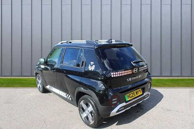 Hyundai INSTER Long Range 49kWh 02 Auto 5dr Black