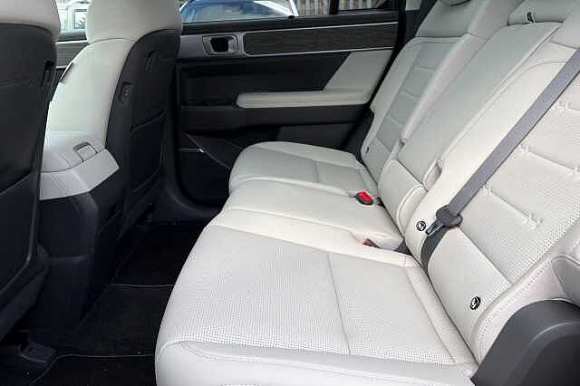 Hyundai Santa Fe 1.6T Ultimate Auto 4WD Euro 6 (s/s) 5dr (7Seat)