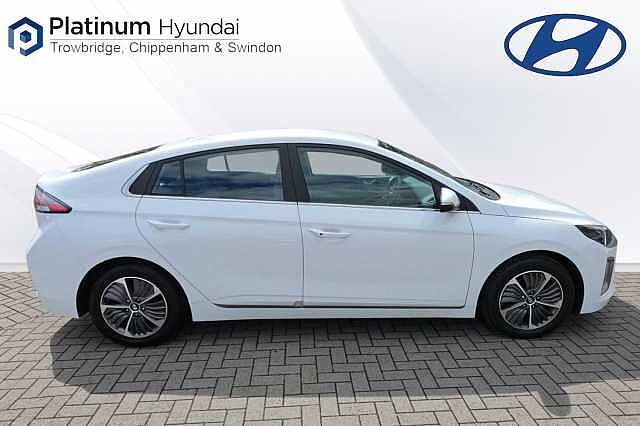 Hyundai IONIQ 1.6 GDi Plug-in Hybrid Premium 5dr DCT