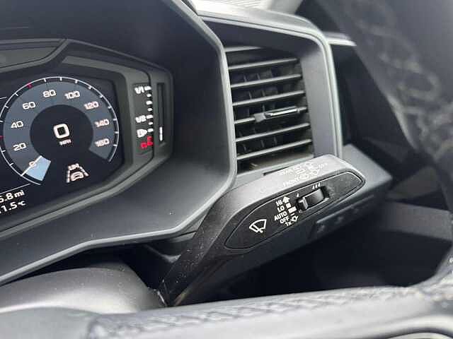 Audi A1 1.0 TFSI 25 Technik Sportback Euro 6 (s/s) 5dr