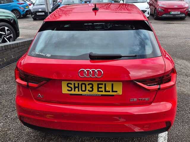 Audi A1 1.0 TFSI 25 Technik Sportback 5dr Petrol Manual Euro 6 (s/s) (95 ps)