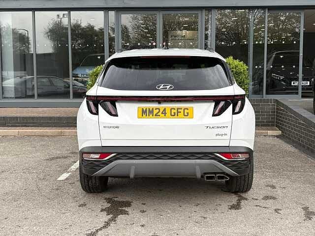 Hyundai TUCSON 1.6 h T-GDi 13.8kWh Premium Auto 4WD Euro 6 (s/s) 5dr White