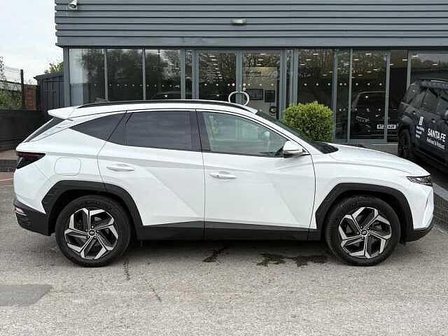 Hyundai TUCSON 1.6 h T-GDi 13.8kWh Premium Auto 4WD Euro 6 (s/s) 5dr White