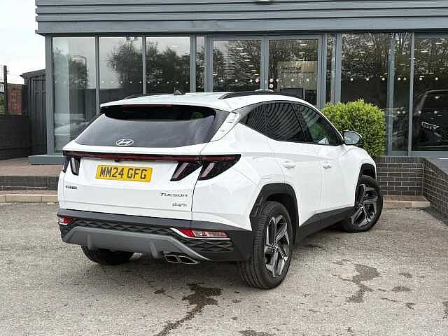 Hyundai TUCSON 1.6 h T-GDi 13.8kWh Premium Auto 4WD Euro 6 (s/s) 5dr White