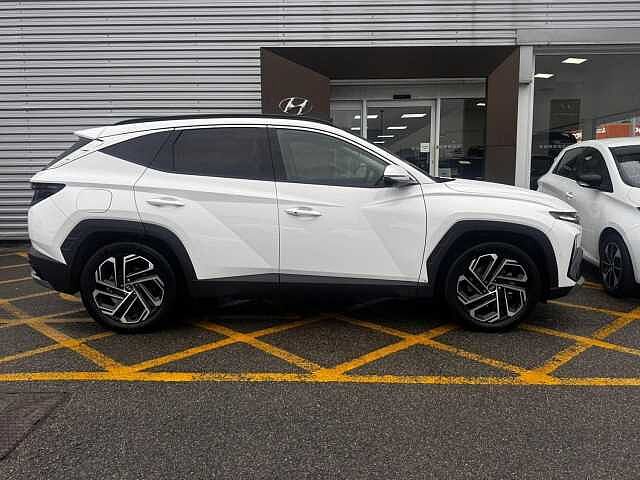 Hyundai TUCSON 1.6 T-GDi 13.8kWh Ultimate Auto Euro 6 (s/s) 5dr White