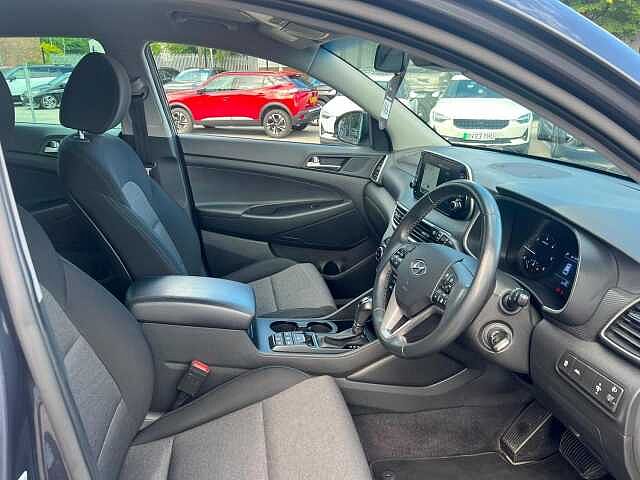 Hyundai TUCSON 1.6 CRDi MHEV SE Nav DCT Euro 6 (s/s) 5dr